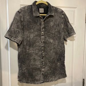 Distressed Grey Short Sleeved Button Up